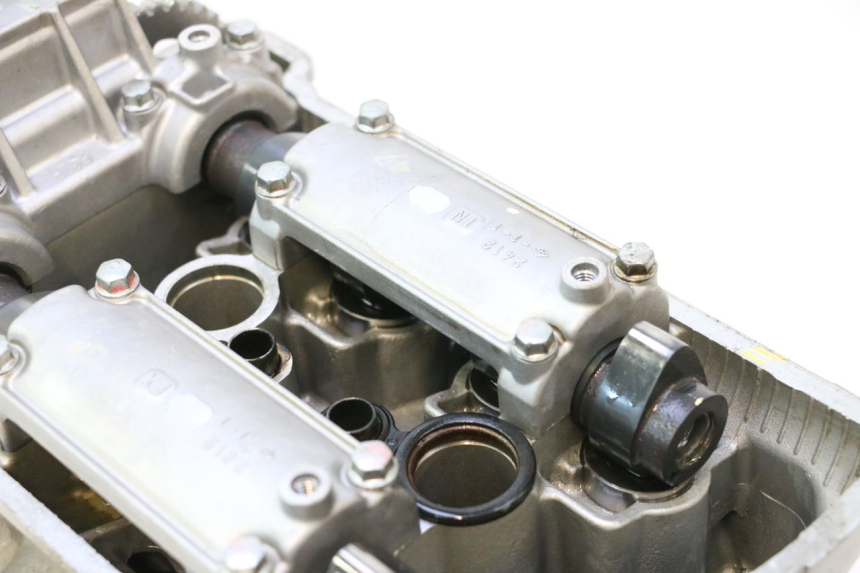 photo de CYLINDER HEAD KAWASAKI ER-6 ER6 N 650 (2005 - 2009) - Detailed visual inspection