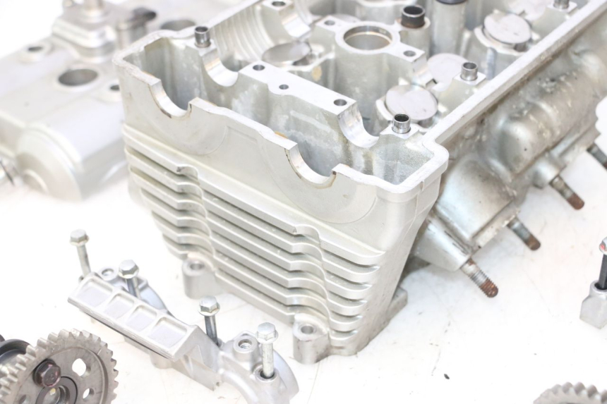 photo de CYLINDER HEAD KAWASAKI ER-6 ER6 N 650 (2005 - 2009) - Surface and material condition