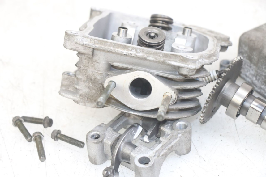 photo de CYLINDER HEAD JM MOTORS EVOLIS 4T 50 (2018 - 2022) - Additional view of the item