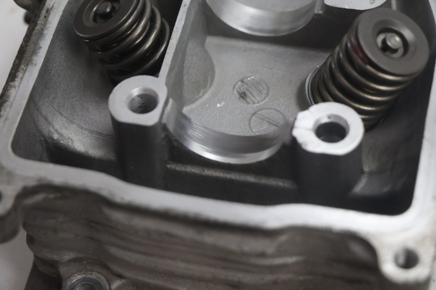 photo de CYLINDER HEAD JM MOTORS EVOLIS 4T 50 (2018 - 2022) - Zoom on usage condition