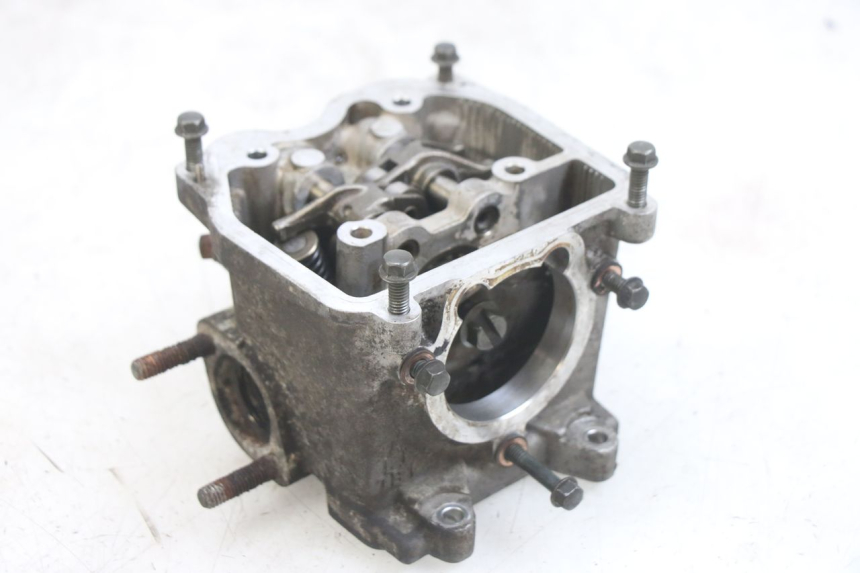 photo de CYLINDER HEAD TNT MOTOR FASTINO 4T 50 (2013 - 2019) - Zoom on usage condition