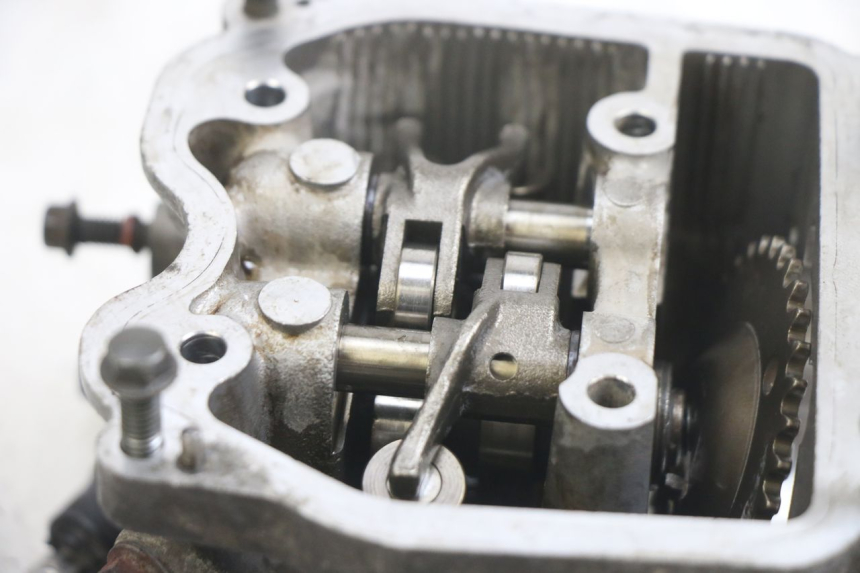 photo de CYLINDER HEAD TNT MOTOR FASTINO 4T 50 (2013 - 2019) - Fixing points details