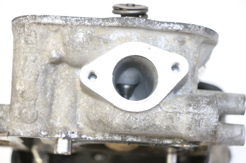photo de Cylinder head HONDA FES S-WING SWING ABS 125 (2007 - 2015) - Checked used part