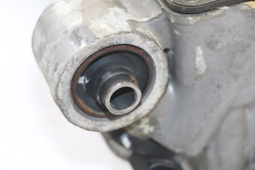 photo de CYLINDER HEAD HONDA FJS SILVER WING SILVERWING 400 (2005 - 2008) - High-resolution close-up