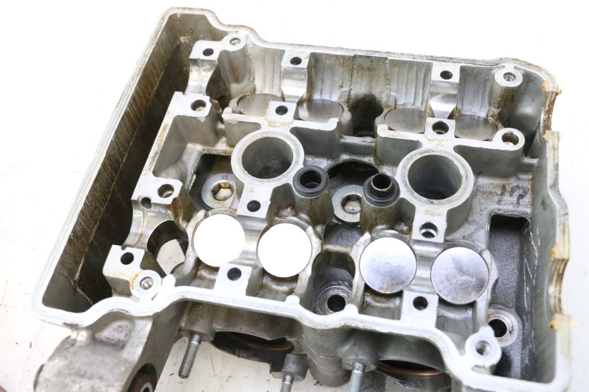 photo de CYLINDER HEAD HONDA FJS SILVER WING SILVERWING 400 (2005 - 2008) - Fixing points details
