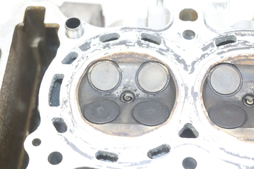 photo de CYLINDER HEAD HONDA FJS SILVERWING SILVER WING 400 (2009 - 2016) - Zoom on usage condition