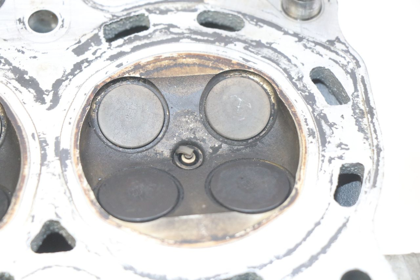 photo de CYLINDER HEAD HONDA FJS SILVERWING SILVER WING 400 (2009 - 2016) - Alternative perspective