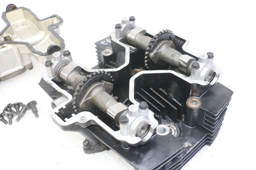photo de CYLINDER HEAD SUZUKI GS GSE 500 (2001 - 2003) - Product overview