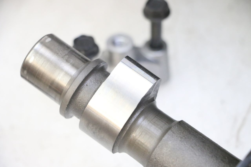 photo de CYLINDER HEAD SUZUKI GS GSE 500 (2001 - 2003) - Surface and material condition