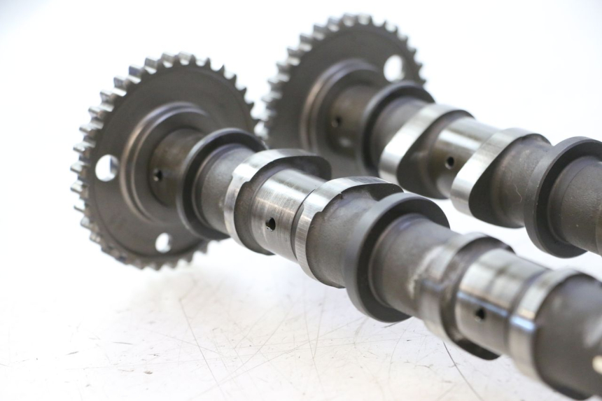 photo de CYLINDER HEAD SUZUKI GSR 600 (2005 - 2012) - Fixing points details
