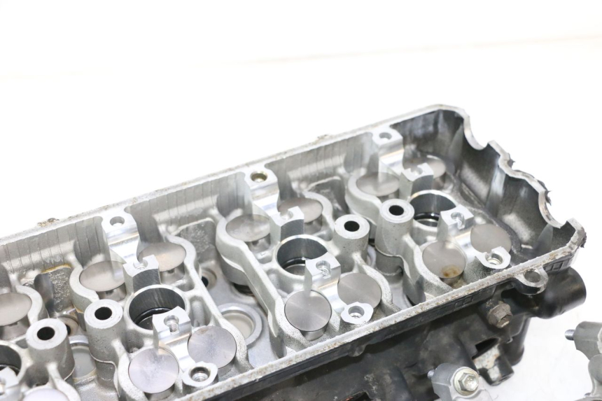 photo de CYLINDER HEAD SUZUKI GSR 600 (2005 - 2012) - Additional view of the item