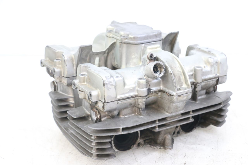 photo de CYLINDER HEAD SUZUKI GSX E 250 (1982 - 1983) - Component detail