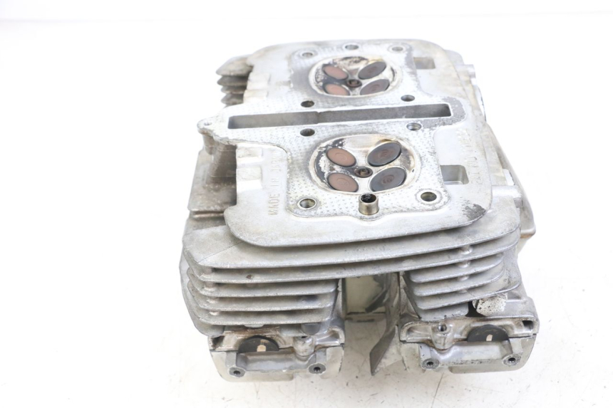 photo de CYLINDER HEAD SUZUKI GSX E 250 (1982 - 1983) - Zoom on usage condition