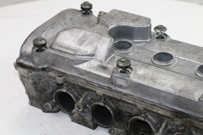 photo de CYLINDER HEAD HONDA CBR F 600 (1991 - 1994) - Spare part profile view