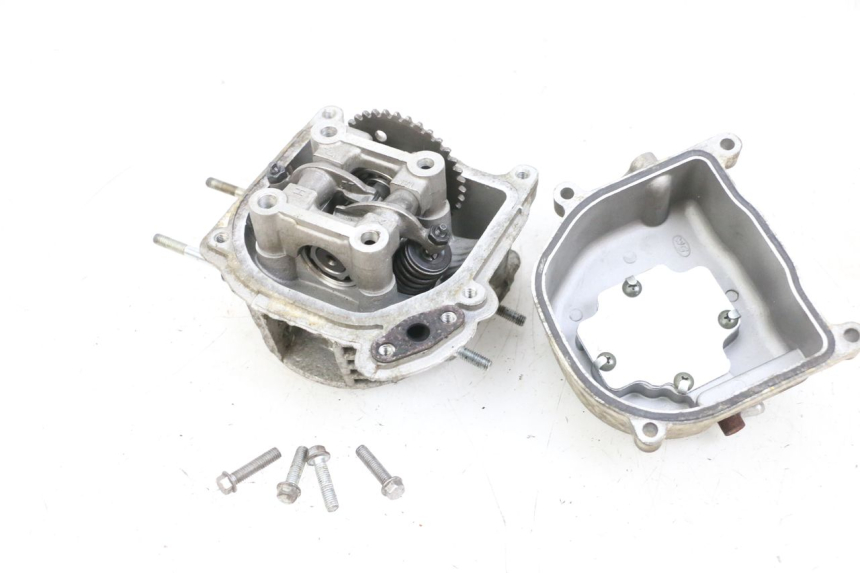 photo de CYLINDER HEAD SPEEDY HT50QT6 50 - Fixing points details