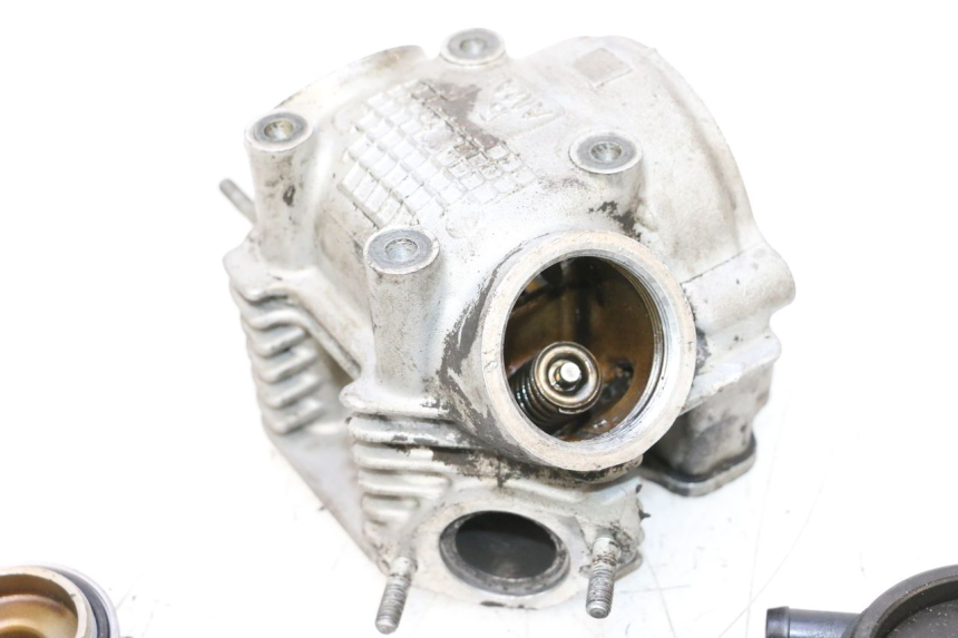 photo de CYLINDER HEAD SYM JET 14 4T 50 (2018 - 2022) - Detailed visual inspection
