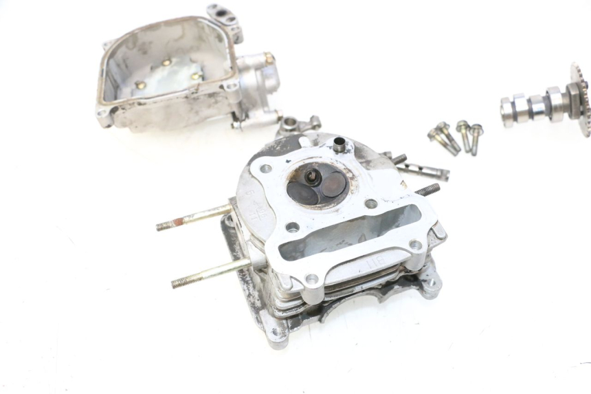 photo de CYLINDER HEAD PEUGEOT KISBEE 4T 50 (2010 - 2017) - High-resolution close-up