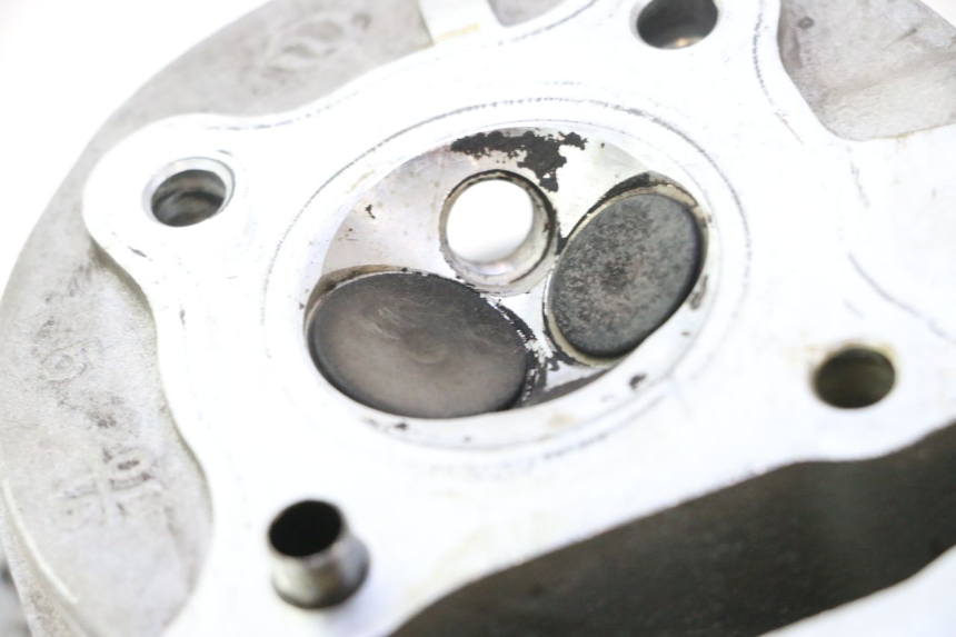 photo de CYLINDER HEAD PEUGEOT KISBEE 4T 50 (2018 - 2022) - Component zoom