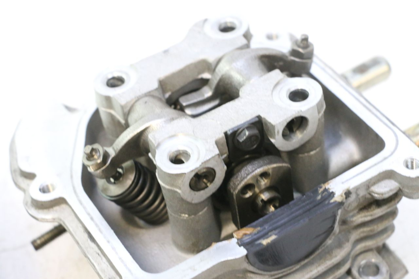 photo de CYLINDER HEAD PEUGEOT KISBEE 4T 50 (2018 - 2022) - Zoom on usage condition