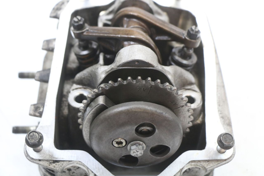 photo de CYLINDER HEAD RENAULT KOURANOS 125 (2001 - 2004) - Surface and material condition