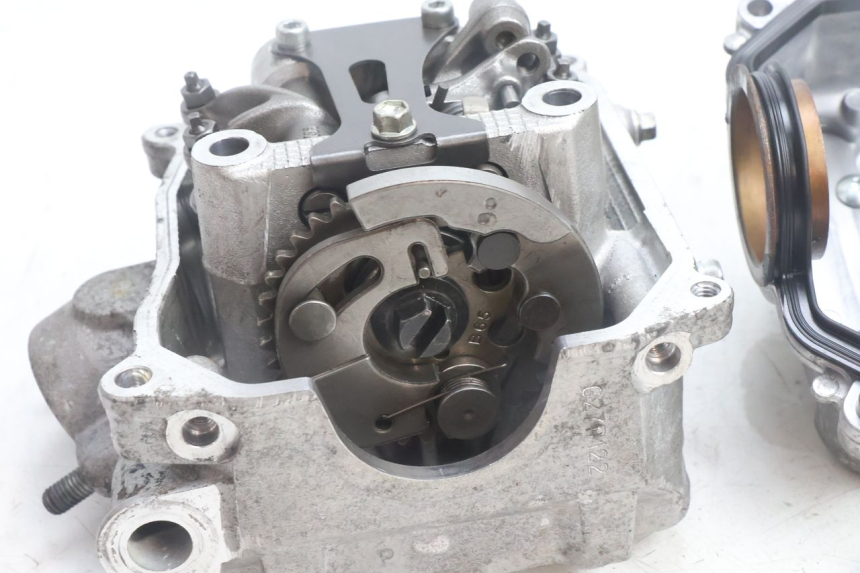 photo de CYLINDER HEAD YAMAHA N-MAX NMAX 125 (2021 - 2024) - Markings and original references