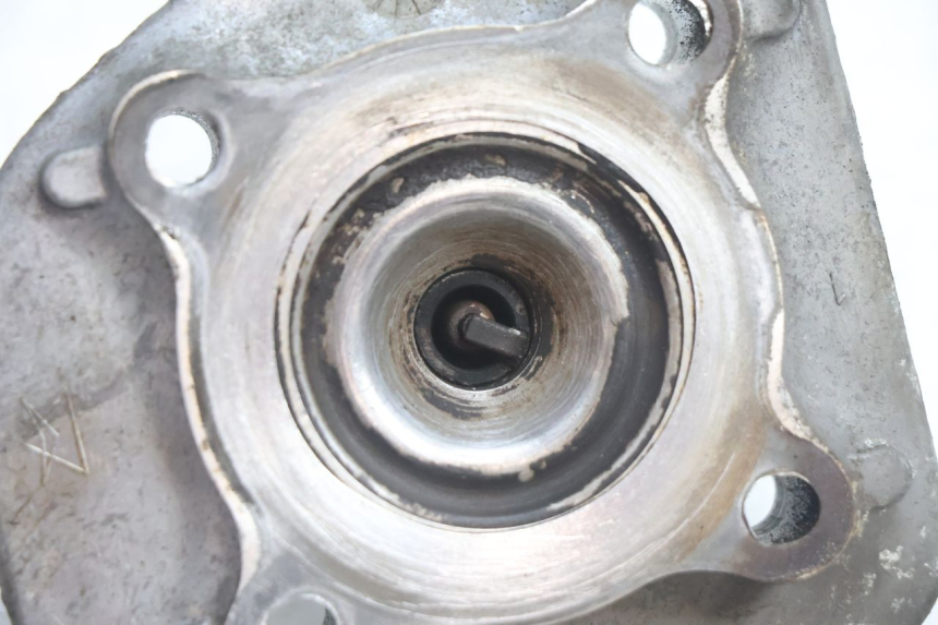 photo de CYLINDER HEAD YAMAHA NEO'S NEOS 2T 50 (1998 - 2007) - Fixing points details