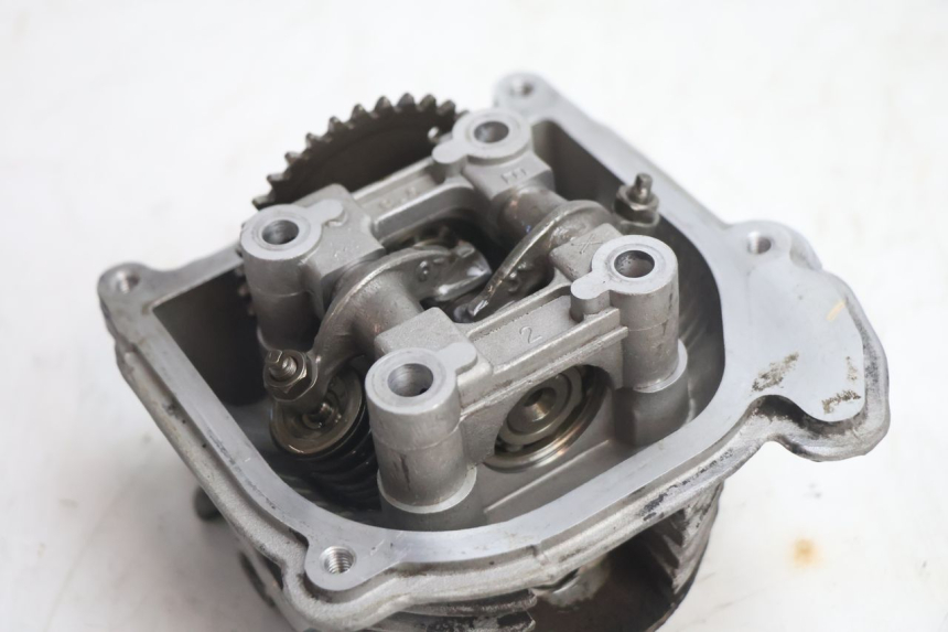photo de CYLINDER HEAD KYMCO LIKE 4T 50 (2019 - 2025) - Focus on structure
