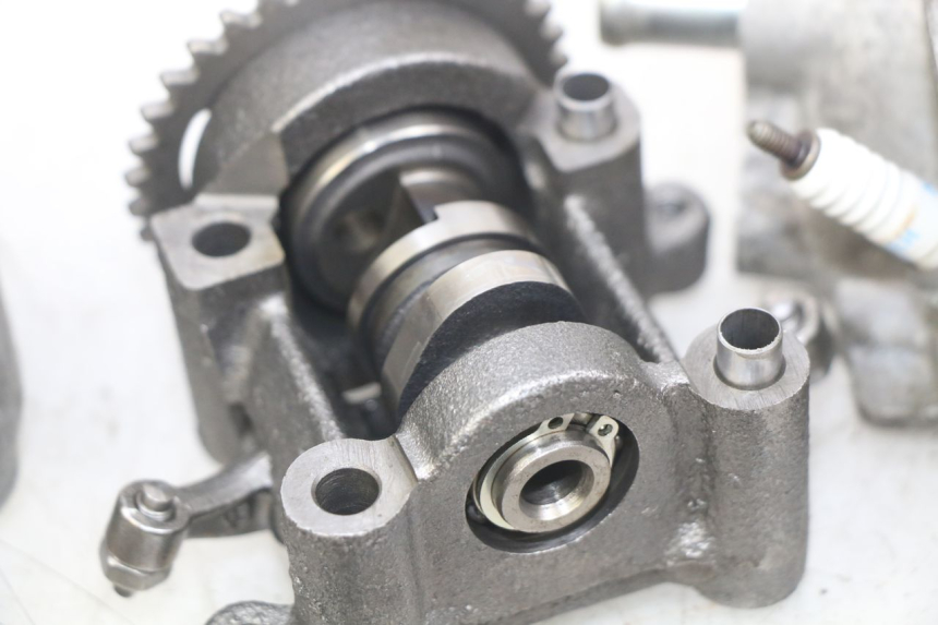 photo de CYLINDER HEAD HONDA NHX LEAD 110 (2008 - 2010) - High-resolution close-up