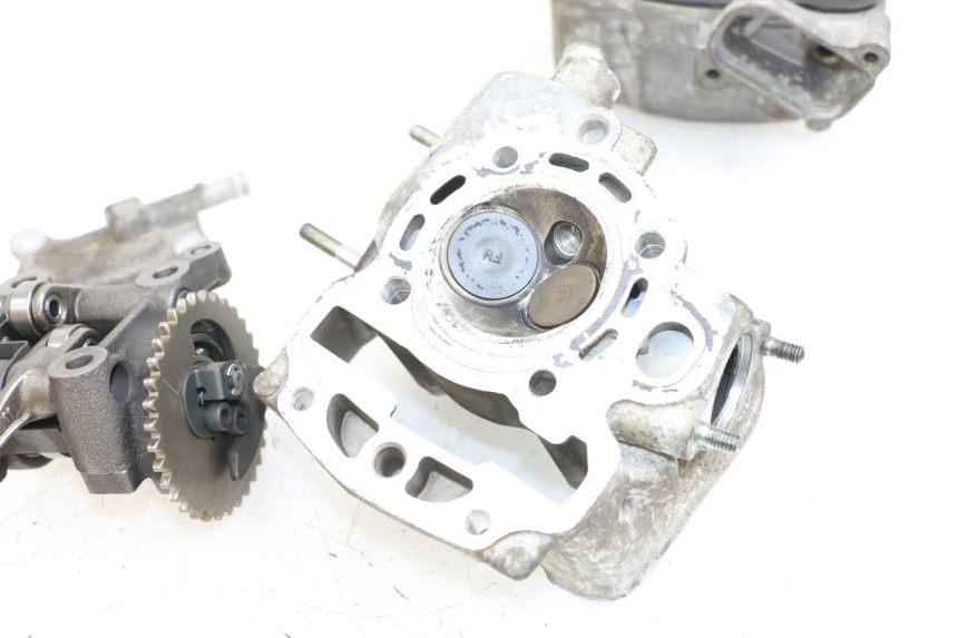 photo de CYLINDER HEAD HONDA NHX LEAD 110 (2008 - 2010) - Fixing points details