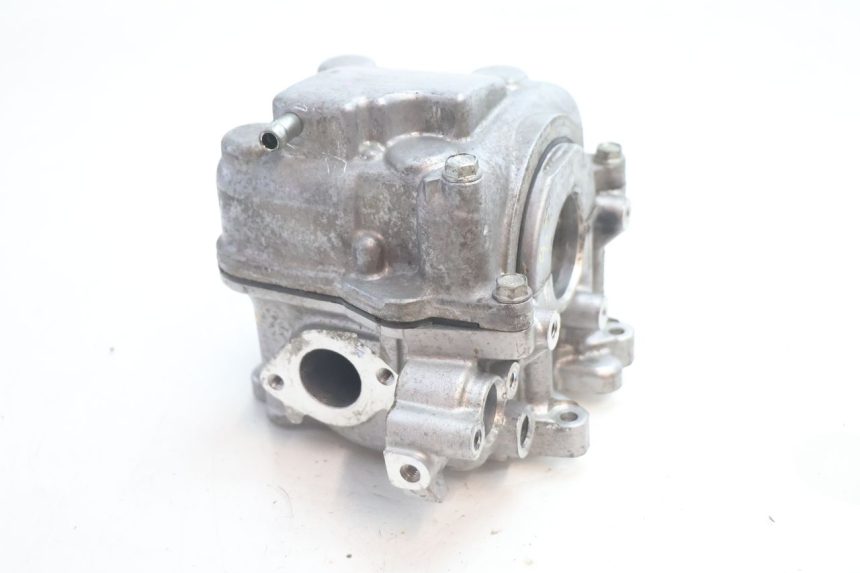 photo de CYLINDER HEAD HONDA PCX (JF28) 125 (2009 - 2011) - Distinctive features