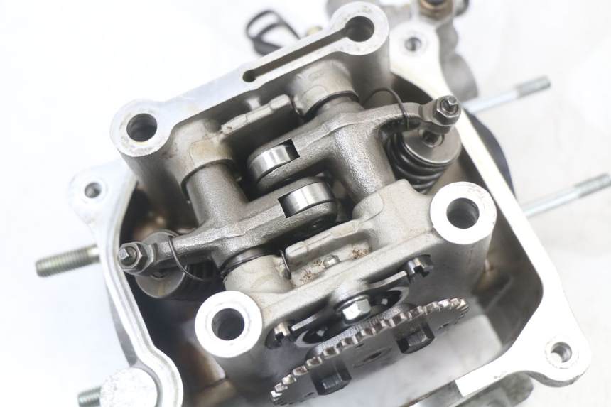 photo de CYLINDER HEAD PEUGEOT BELVILLE 125 (2017 - 2021) - Checked used part