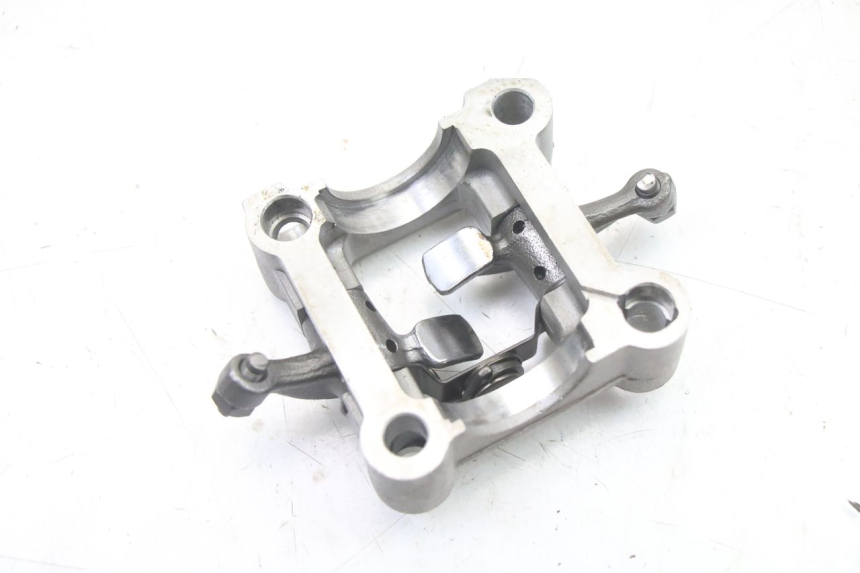 photo de CYLINDER HEAD PEUGEOT VIVACITY 125 (2010 - 2017) - Additional view of the item