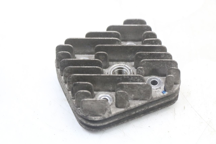 photo de CYLINDER HEAD PIAGGIO VESPA LX 2T 50 (2005 - 2013) - Alternative perspective