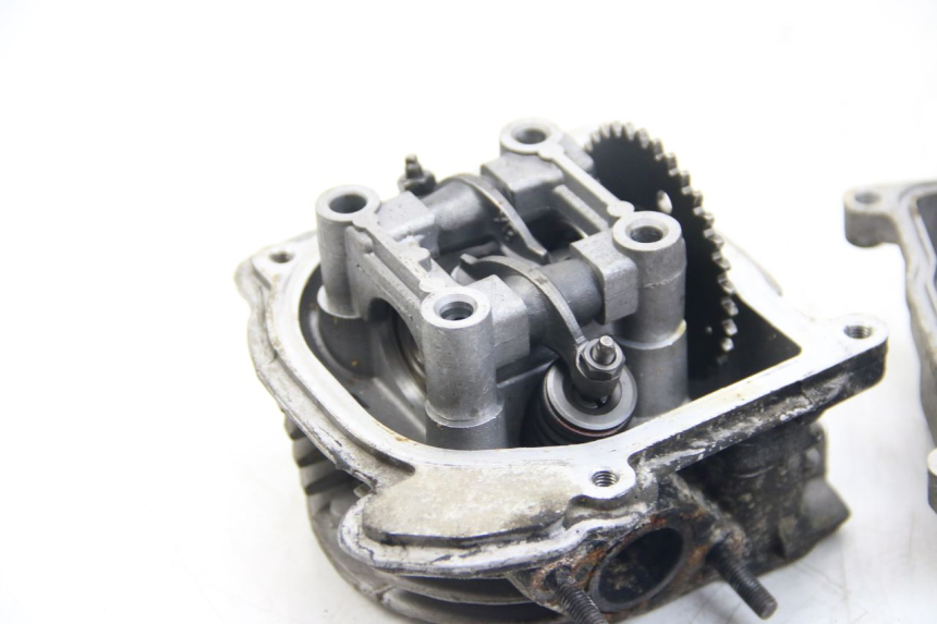 photo de CYLINDER HEAD TNT MOTOR ROMA 10' 4T 50 (2019 - 2022) - Fixing points details