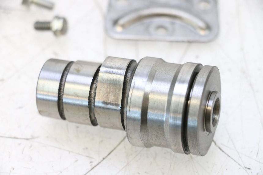 photo de CYLINDER HEAD PEUGEOT SATELIS COMPRESSOR K15 125 (2006 - 2009) - Alternative angle