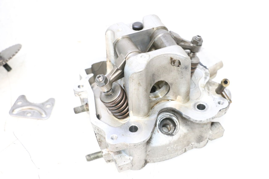 photo de CYLINDER HEAD PEUGEOT SATELIS COMPRESSOR K15 125 (2006 - 2009) - Component detail