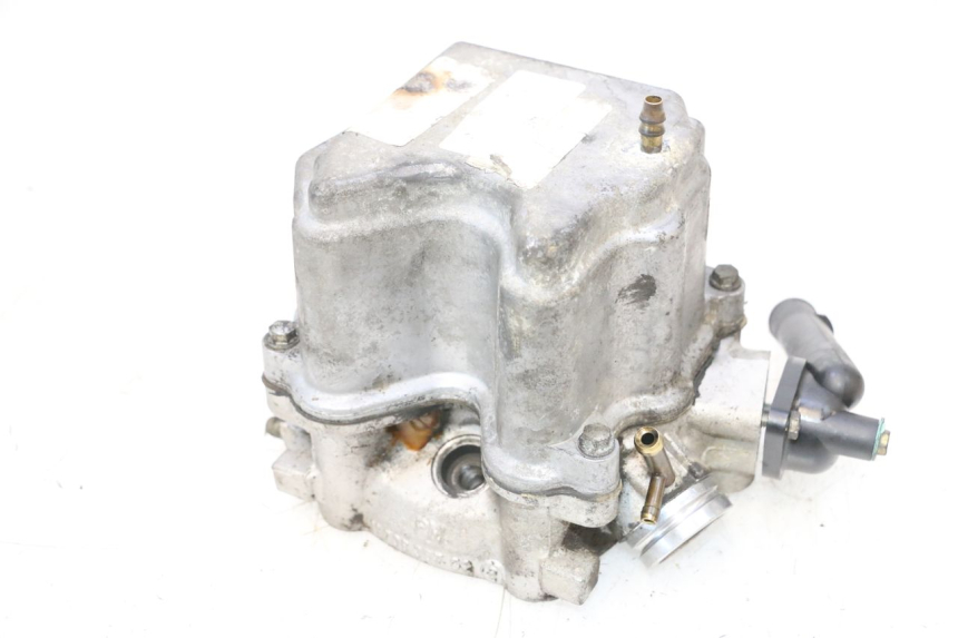 photo de CYLINDER HEAD PEUGEOT SATELIS COMPRESSOR K15 125 (2006 - 2009) - Fixing points details