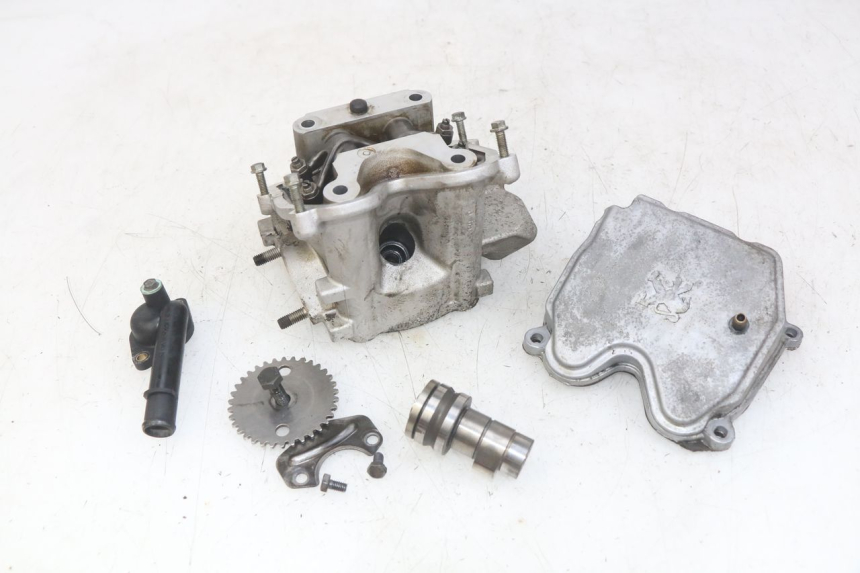 photo de CYLINDER HEAD PEUGEOT SATELIS 125 (2010 - 2012) - Additional view of the item
