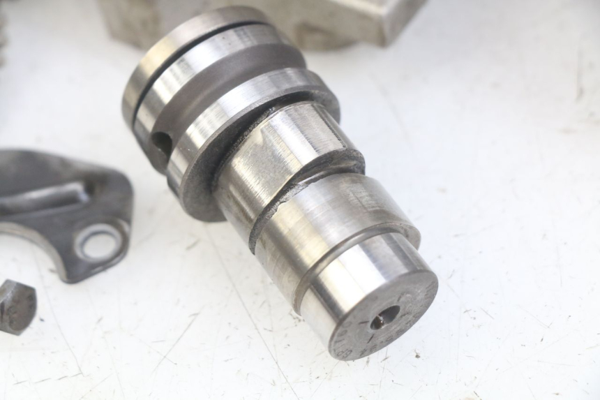 photo de CYLINDER HEAD PEUGEOT SATELIS 125 (2010 - 2012) - Used quality zoom