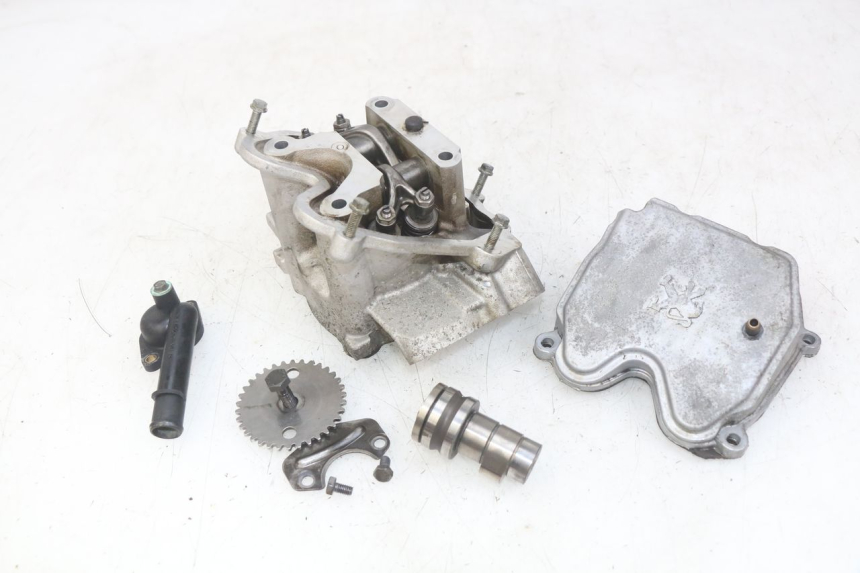 photo de CYLINDER HEAD PEUGEOT SATELIS 125 (2010 - 2012) - Markings and original references