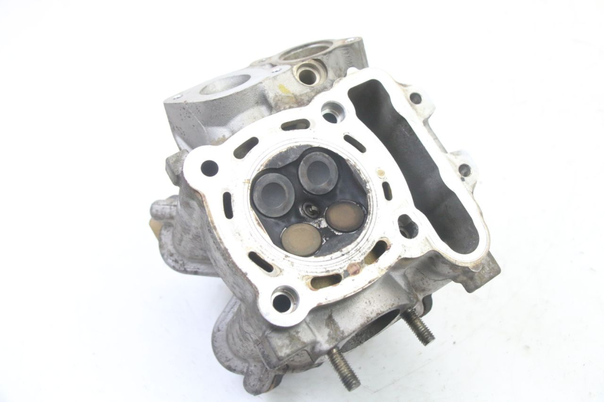 photo de CYLINDER HEAD PEUGEOT SATELIS 125 (2013 - 2018) - Distinctive features