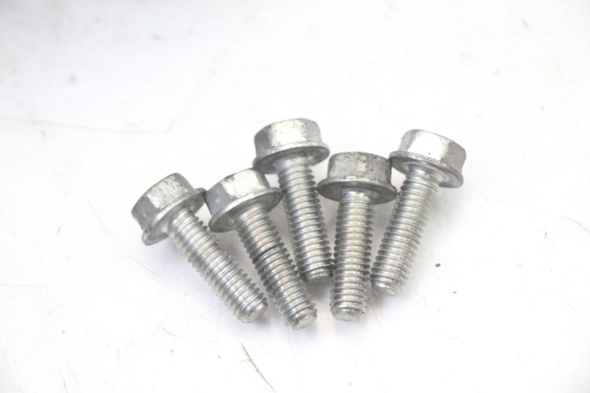 photo de CYLINDER HEAD PEUGEOT SATELIS 125 (2013 - 2018) - Alternative angle