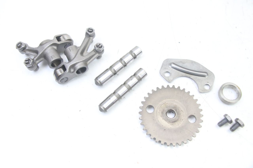 photo de CYLINDER HEAD PEUGEOT SATELIS 125 (2013 - 2018) - Technical close-up