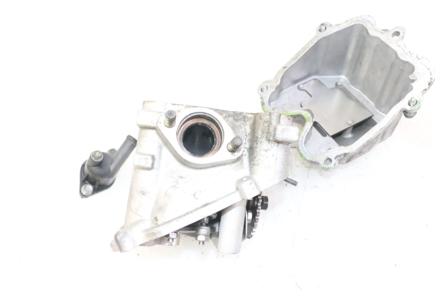 photo de CYLINDER HEAD PEUGEOT SATELIS 125 (2013 - 2018) - Fixing points details