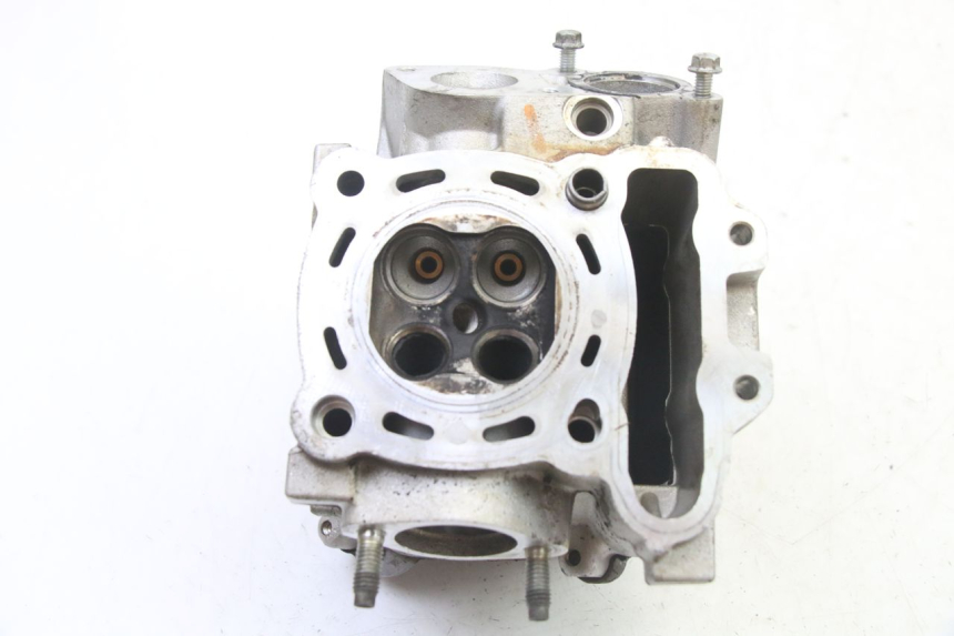 photo de CYLINDER HEAD PEUGEOT SATELIS 125 (2013 - 2018) - Distinctive features