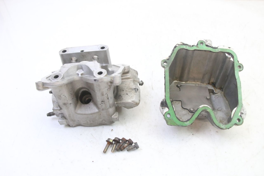 photo de CYLINDER HEAD PEUGEOT SATELIS 125 (2013 - 2018) - Product overview