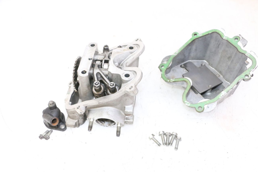 photo de CYLINDER HEAD PEUGEOT SATELIS 125 (2013 - 2018) - Component detail