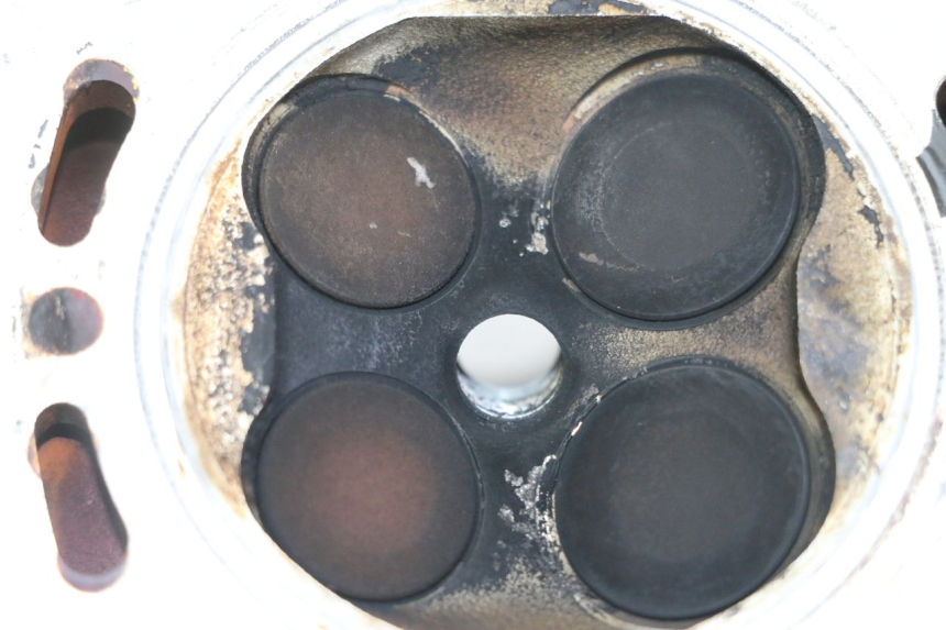 photo de CYLINDER HEAD PEUGEOT SATELIS 125 (2013 - 2018) - High-resolution close-up