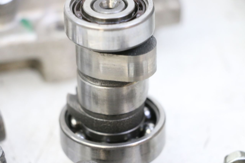 photo de CYLINDER HEAD PEUGEOT SATELIS 125 (2013 - 2018) - Spare part profile view