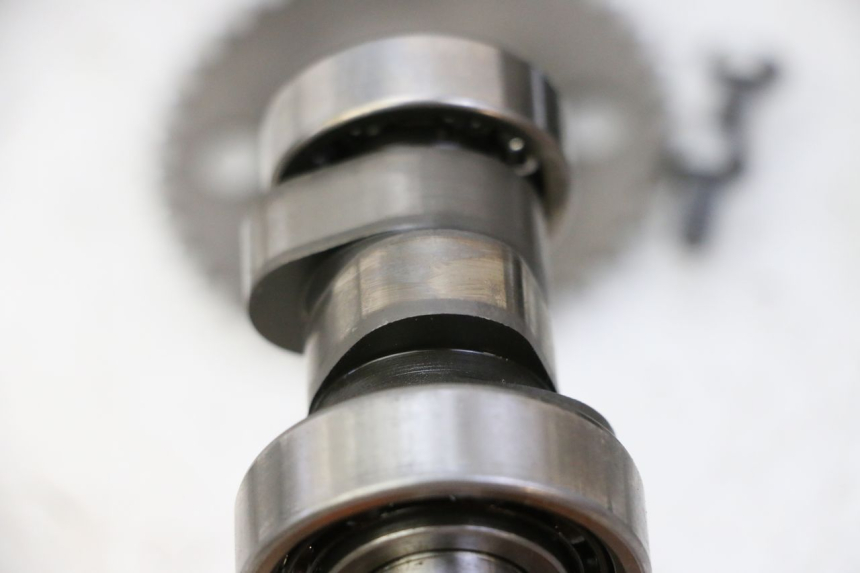 photo de CYLINDER HEAD PEUGEOT SATELIS 125 (2013 - 2018) - Used quality zoom